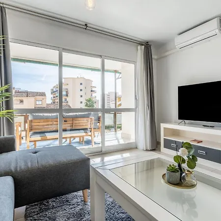 Sea View 2 Bedroom 2 Min Away From The Apartment Torremolinos