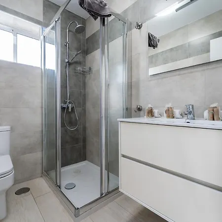 Sea View 2 Bedroom 2 Min Away From The Apartment Torremolinos