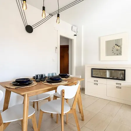 Sea View 2 Bedroom 2 Min Away From The Διαμέρισμα