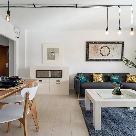 Sea View 2 Bedroom 2 Min Away From The * Τορρεμολίνος